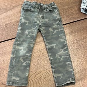 Camo pants